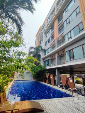 Deluxe Room at Tree Boutique Condo by Suwan Style Agency